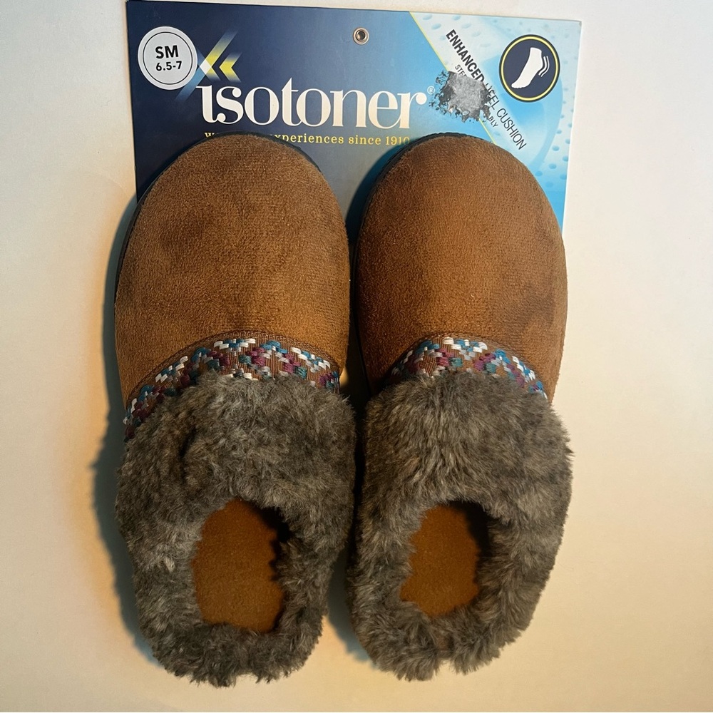 Isotoner Enhanced Heel Cushion Furry Slippers Size 6.5 - 7